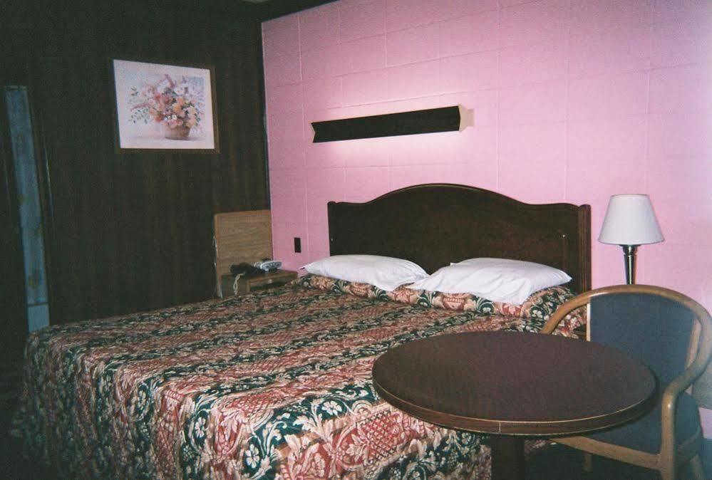 Motel Reedsburg Eksteriør bilde